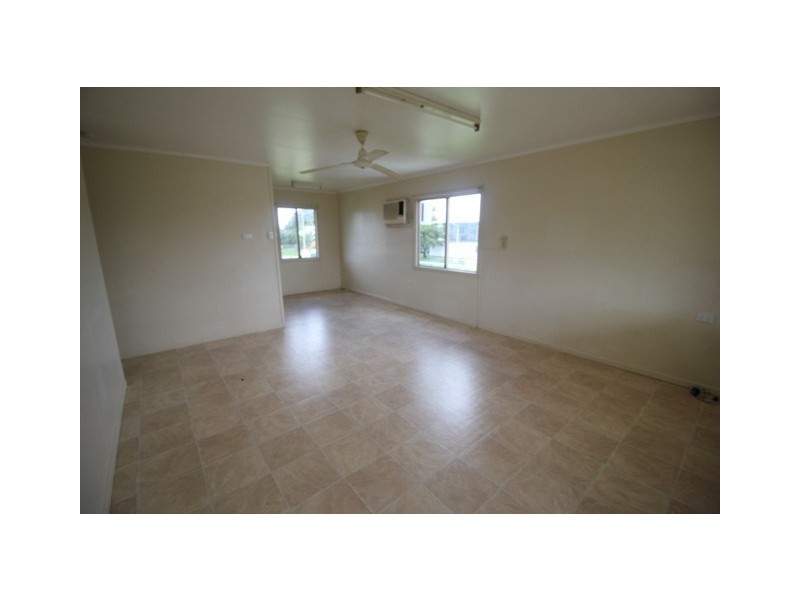 8 King Street, Ingham QLD 4850