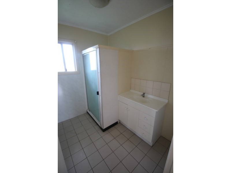 8 King Street, Ingham QLD 4850