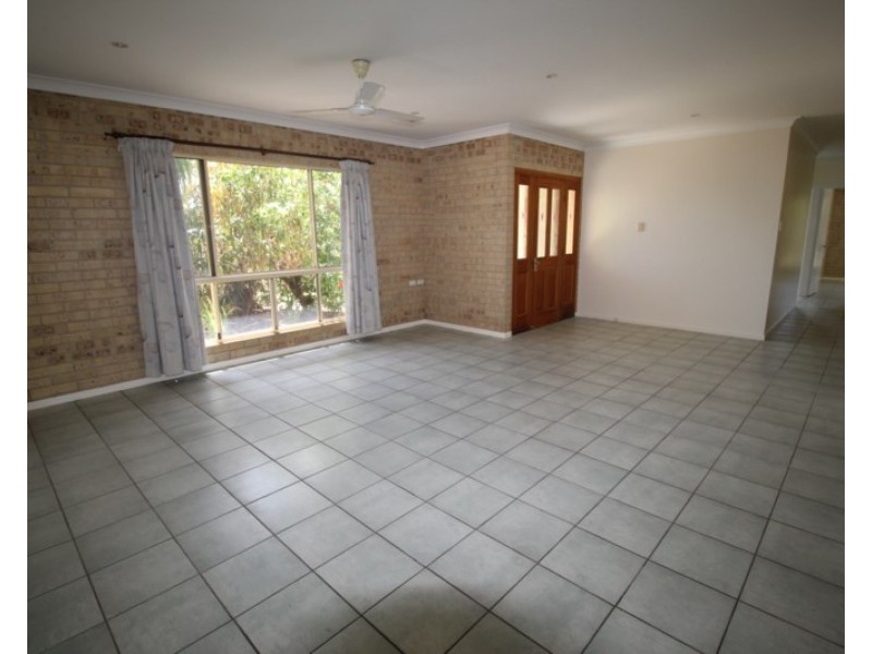 72 Beatts Road, Forrest Beach QLD 4850