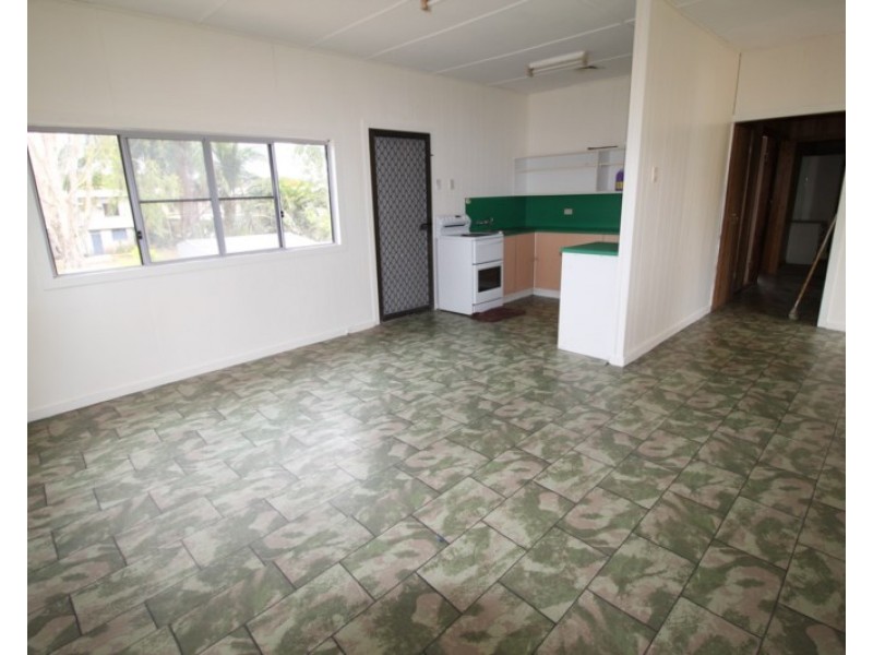 10 O’Malley Street, Ingham QLD 4850