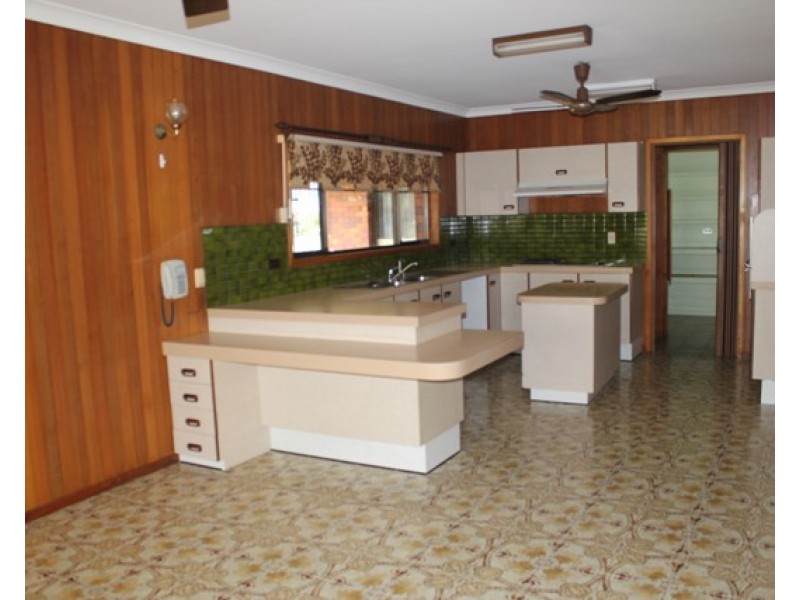 15 George Street, Ingham QLD 4850