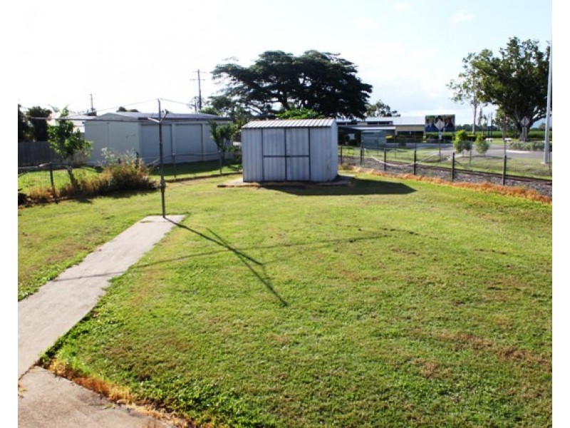 15 George Street, Ingham QLD 4850