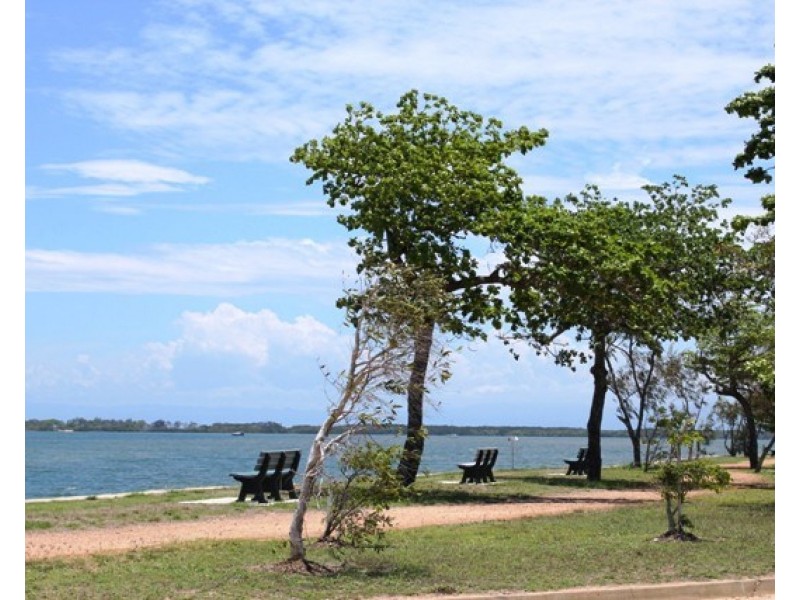 39 John Dory Street, Taylors Beach QLD 4850