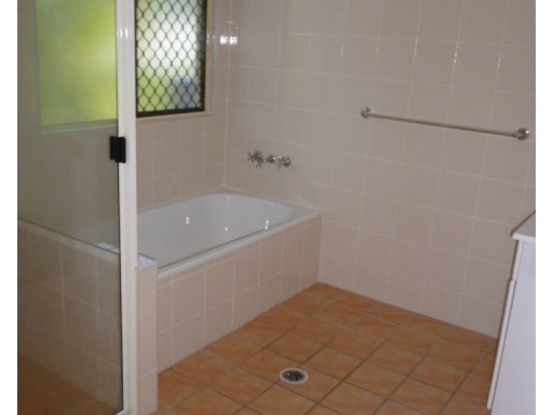 11 Trevally Street, Taylors Beach QLD 4850