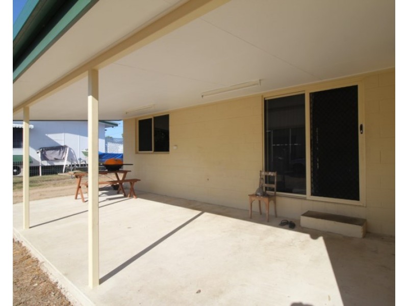 11 Trevally Street, Taylors Beach QLD 4850