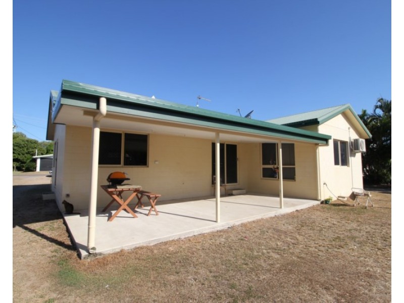 11 Trevally Street, Taylors Beach QLD 4850