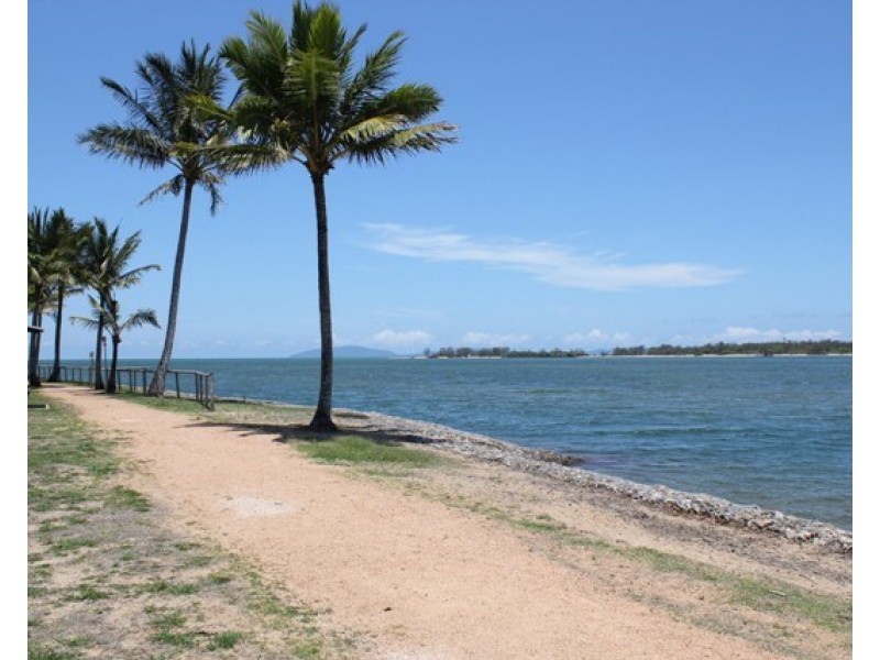 11 Trevally Street, Taylors Beach QLD 4850