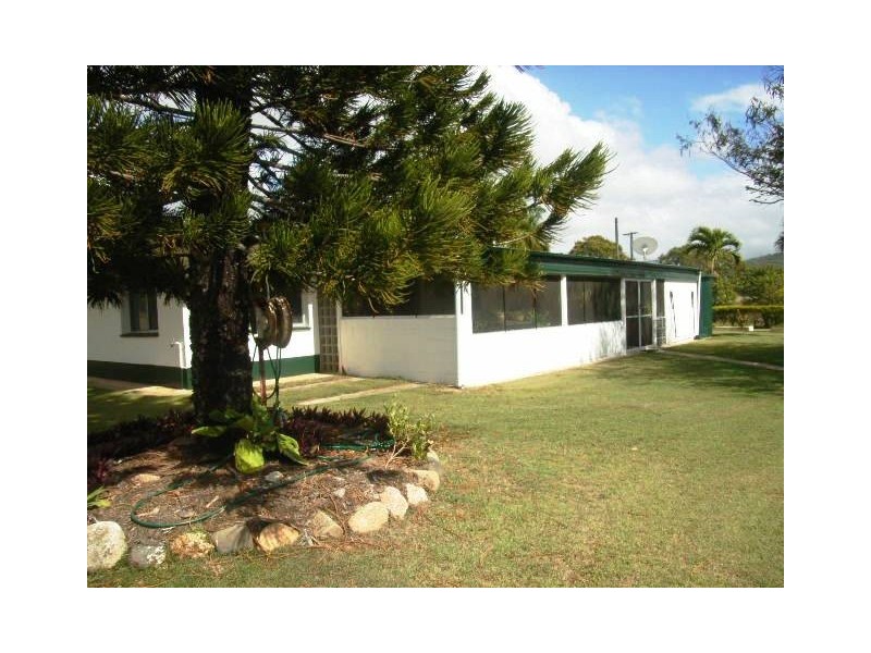 47326 Bruce Highway, Bambaroo QLD 4850