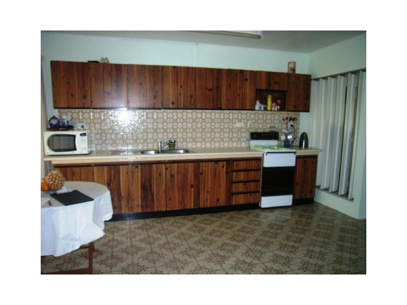 47326 Bruce Highway, Bambaroo QLD 4850