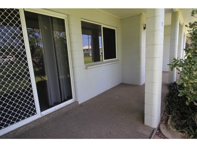 4 Shaws Avenue, Halifax QLD 4850