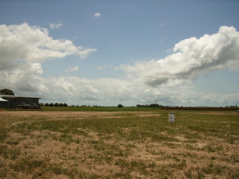 4 Hinchinbrook Court, Halifax QLD 4850