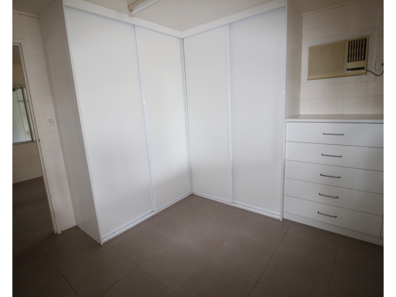 2 Dolphin Crescent, Taylors Beach QLD 4850