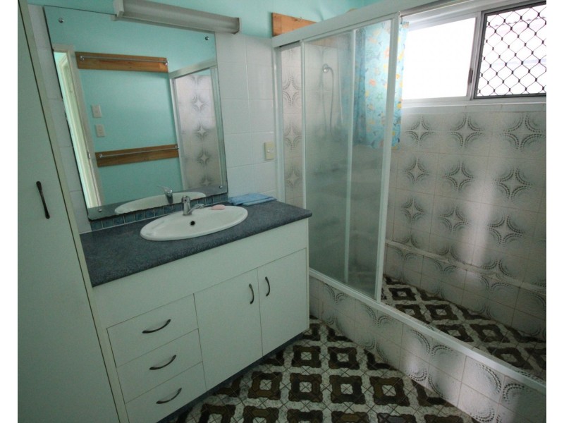 15 Dutton Street, Ingham QLD 4850