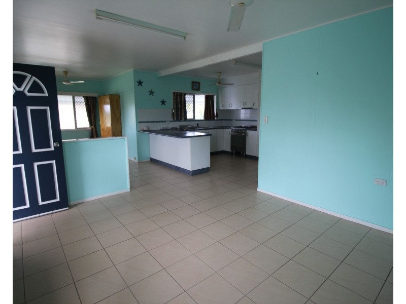 15 Dutton Street, Ingham QLD 4850