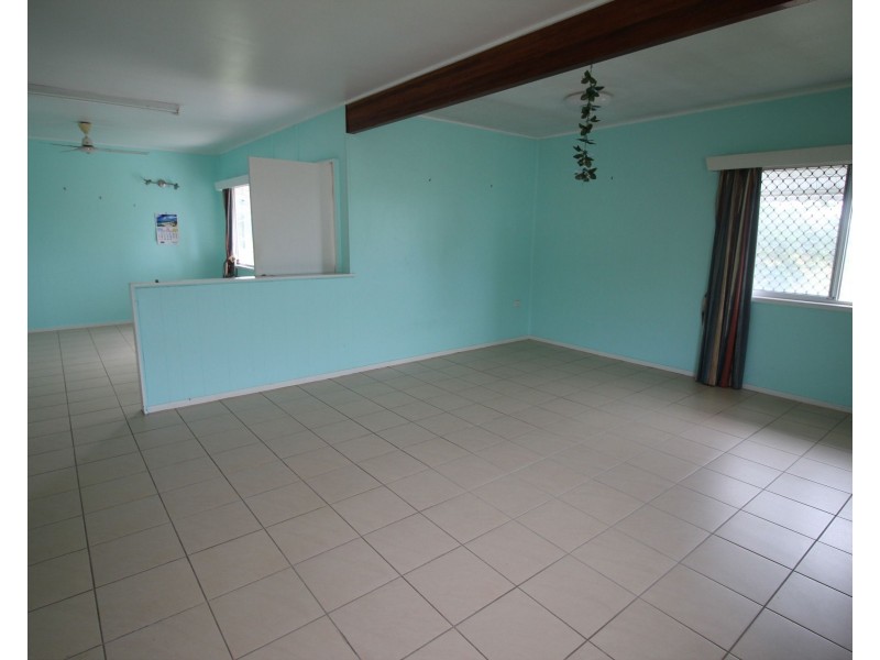 15 Dutton Street, Ingham QLD 4850