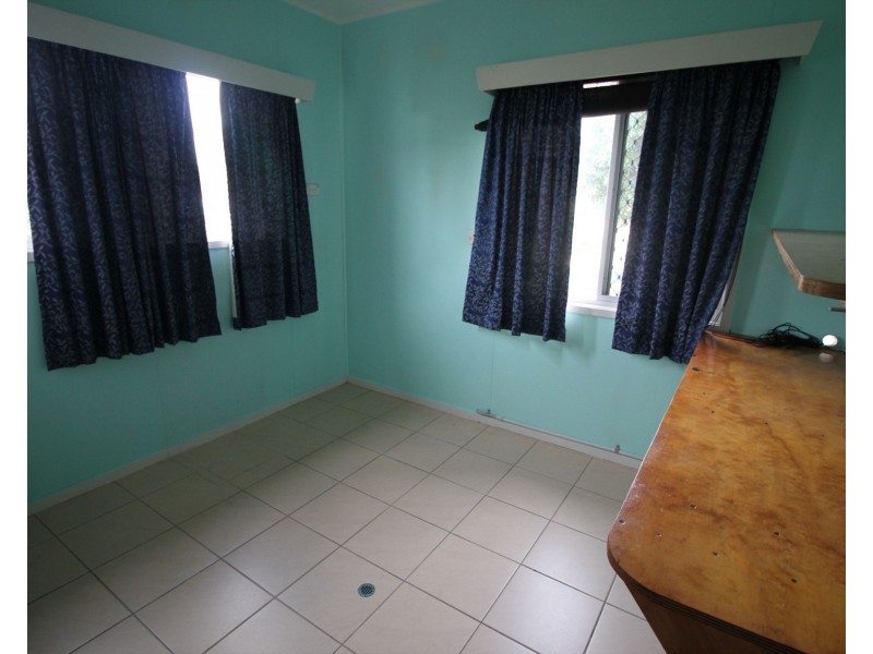 15 Dutton Street, Ingham QLD 4850