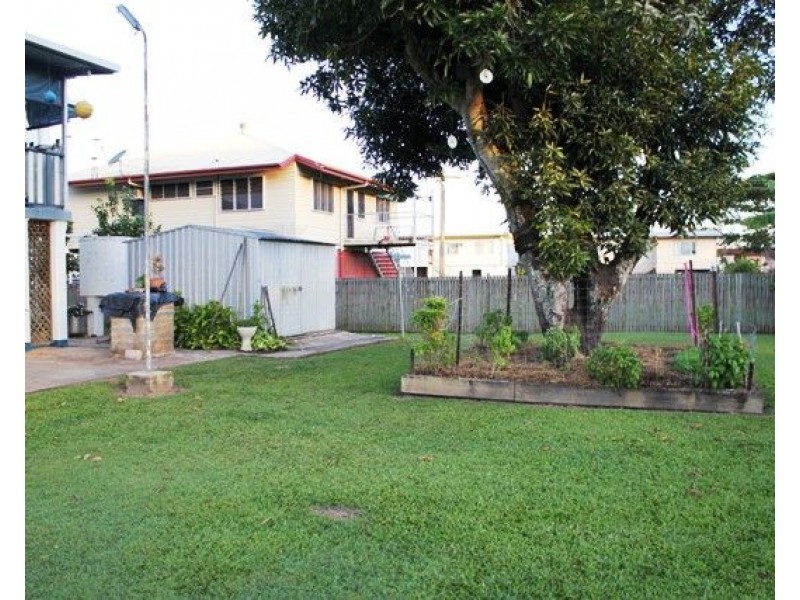 15 Dutton Street, Ingham QLD 4850