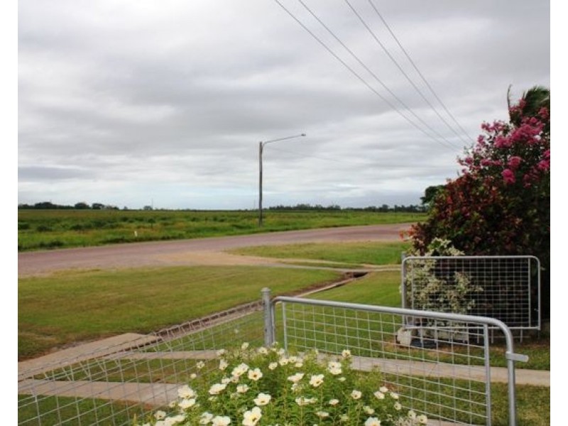 15 Dutton Street, Ingham QLD 4850