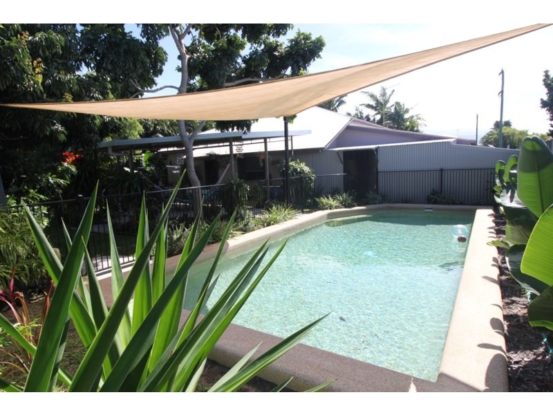 7 Shaws Avenue, Halifax QLD 4850