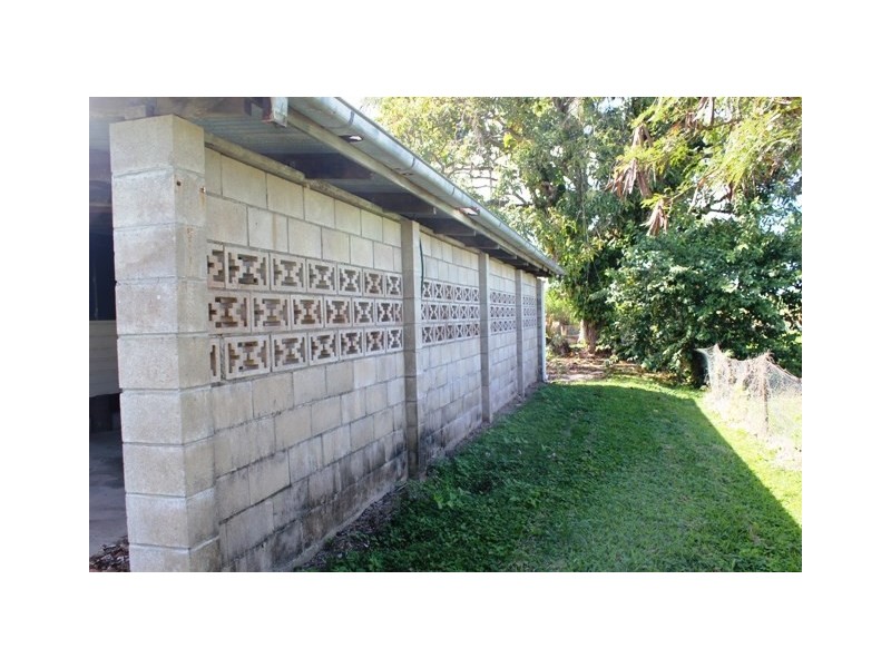 14 Scott Street, Halifax QLD 4850