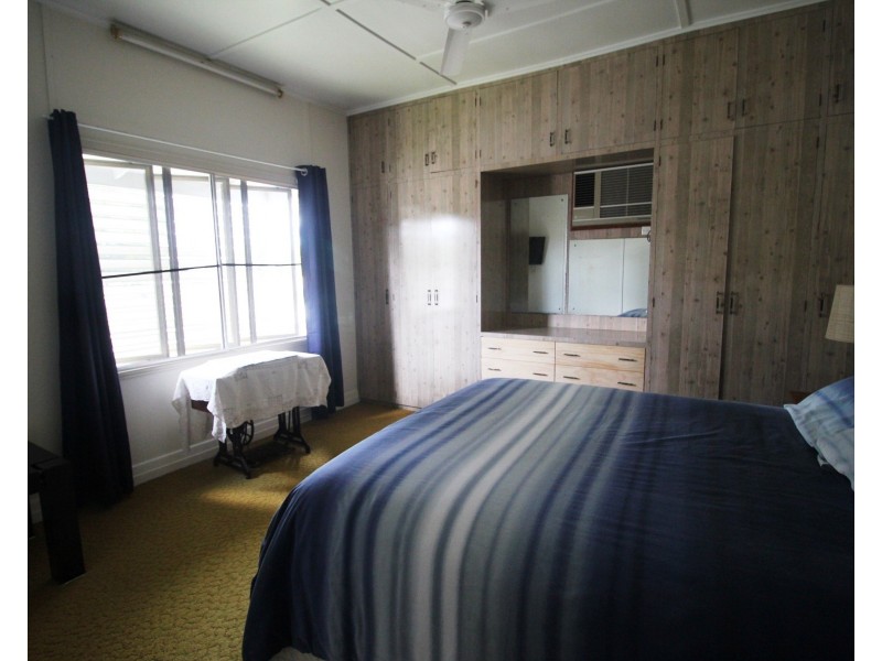 33 Tully Street, Ingham QLD 4850