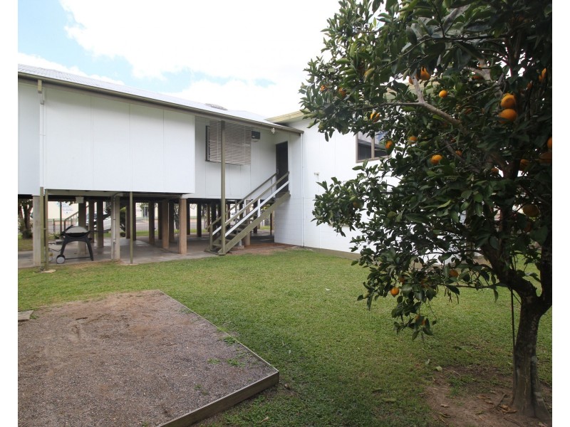 33 Tully Street, Ingham QLD 4850