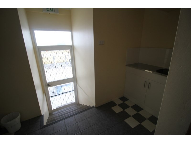 3/2 Haig Street, Ingham QLD 4850