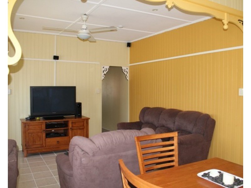 2/10 Abbott Street, Ingham QLD 4850