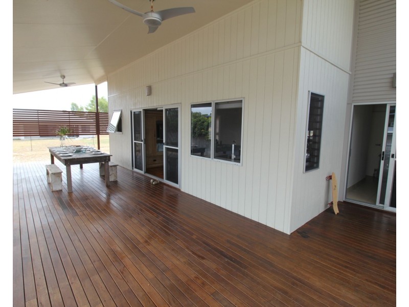 8 Melaleuca Close, Forrest Beach QLD 4850