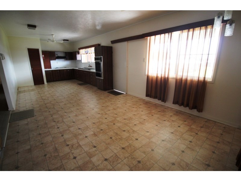 14 Atkinson Street, Ingham QLD 4850