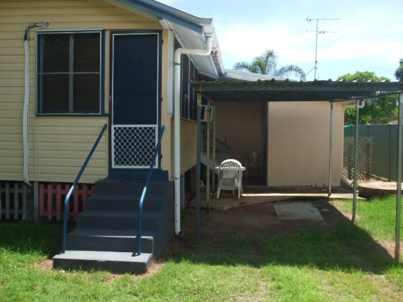 Unit 1/7 Bruce Parade, Lucinda QLD 4850