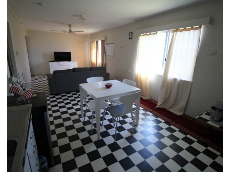 3/8 Blamey Street, Ingham QLD 4850