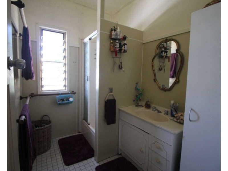 7 Shaws Avenue, Halifax QLD 4850