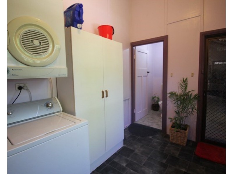 7 Shaws Avenue, Halifax QLD 4850