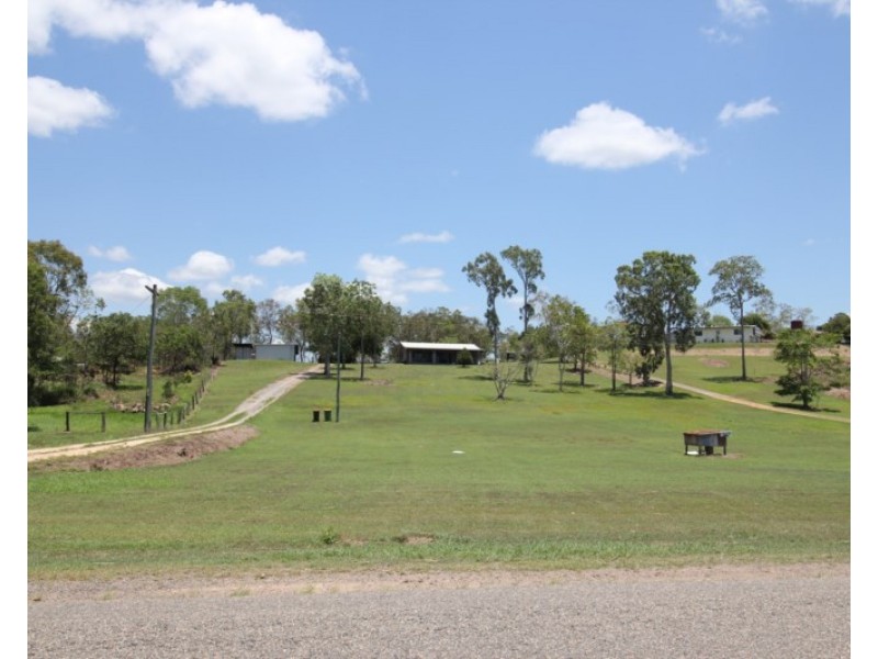 2319 Abergowrie Road, Long Pocket QLD 4850