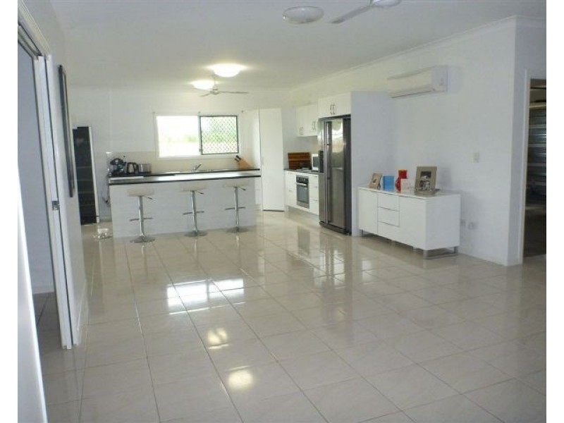 9 Chestnut Street, Forrest Beach QLD 4850