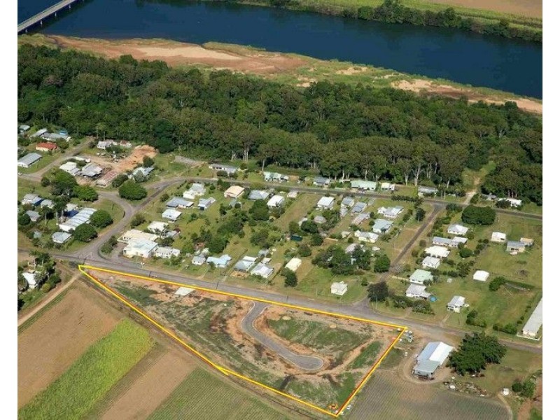 10 (lot 8) Hinchinbrook Court, Halifax QLD 4850