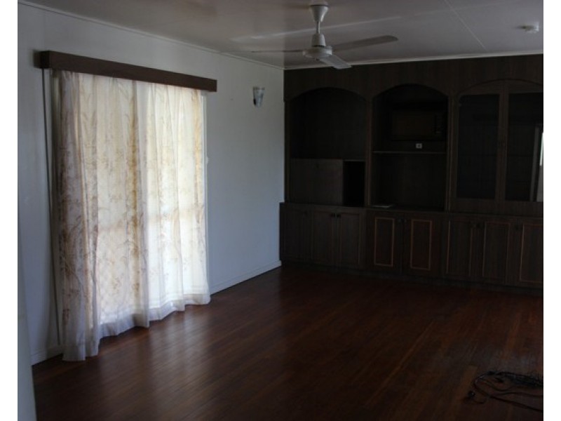 8 Gard Street, Ingham QLD 4850