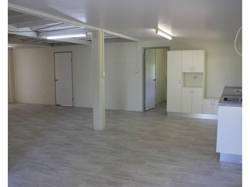 32 Marina Parade, Ingham QLD 4850