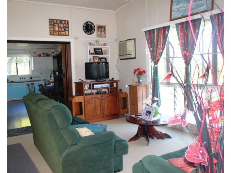 32 Marina Parade, Ingham QLD 4850