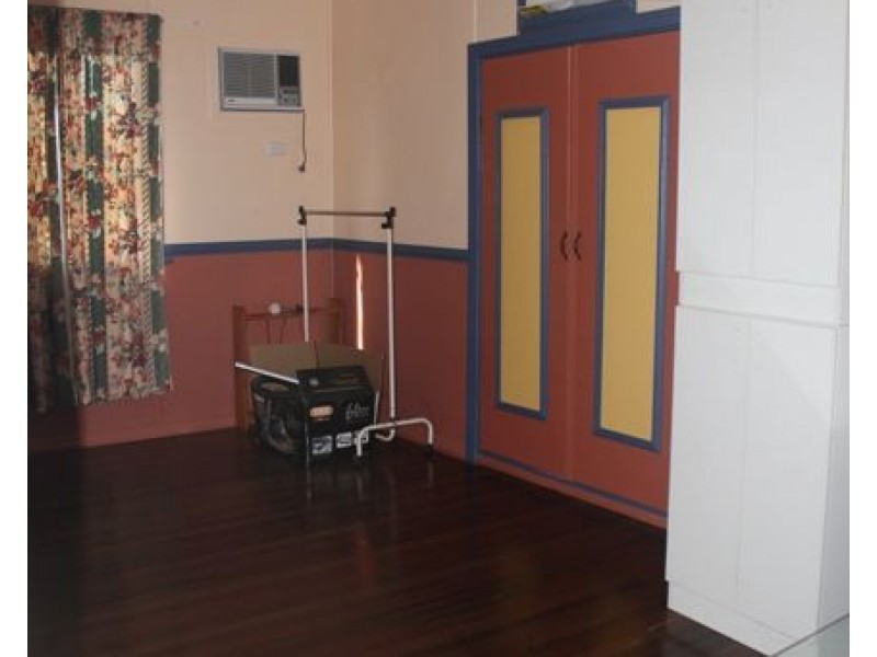 32 Marina Parade, Ingham QLD 4850