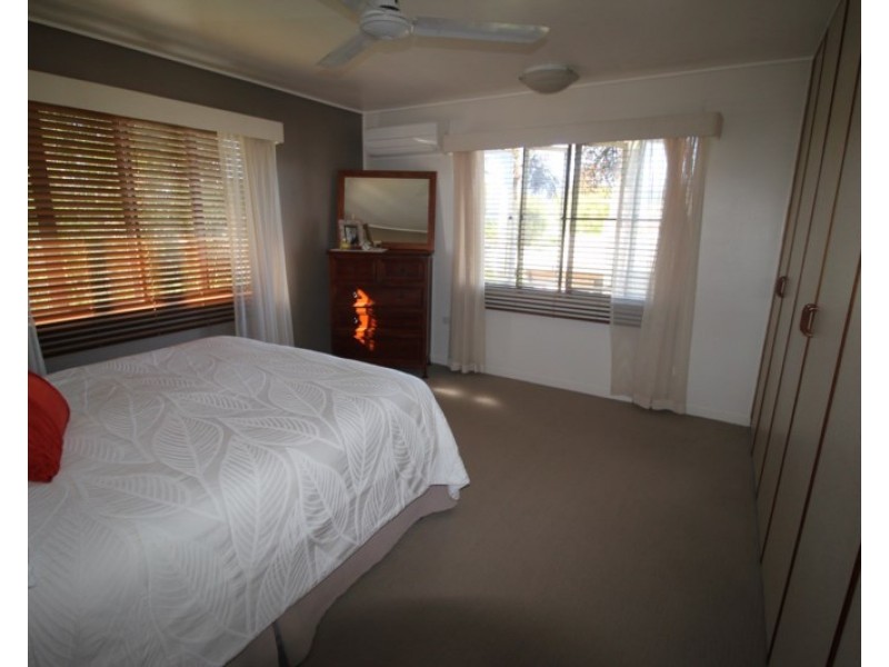 23 Gorton Street, Trebonne QLD 4850