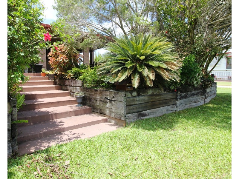 17 Dalrymple Street, Ingham QLD 4850