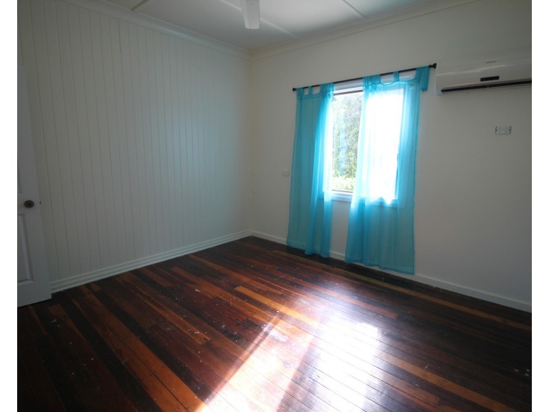 22 Old Bridge Road, Long Pocket QLD 4850