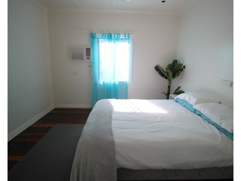 22 Old Bridge Road, Long Pocket QLD 4850