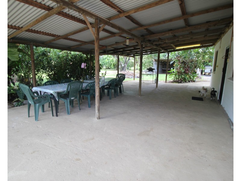 22 Old Bridge Road, Long Pocket QLD 4850