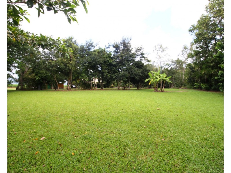 22 Old Bridge Road, Long Pocket QLD 4850