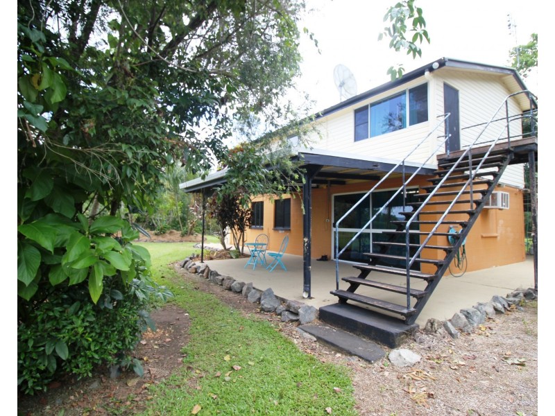 22 Old Bridge Road, Long Pocket QLD 4850