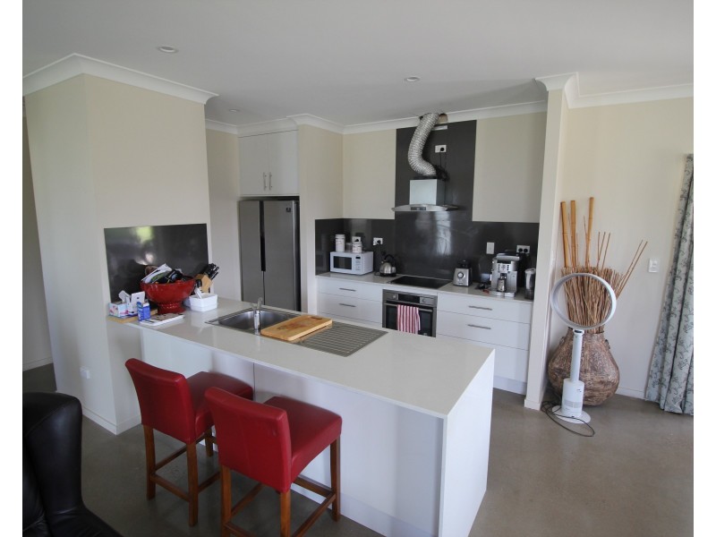 3 Herring Street, Taylors Beach QLD 4850