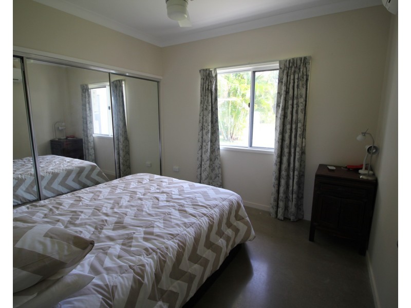 3 Herring Street, Taylors Beach QLD 4850